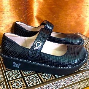 Brand New Alegria Paloma Mary Janes